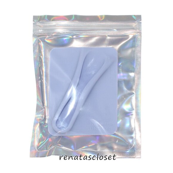 Naked Sundays PoutScreen Plumping Lip Treatment & Pout Pocket Phone Case Set NWT - Picture 2 of 16